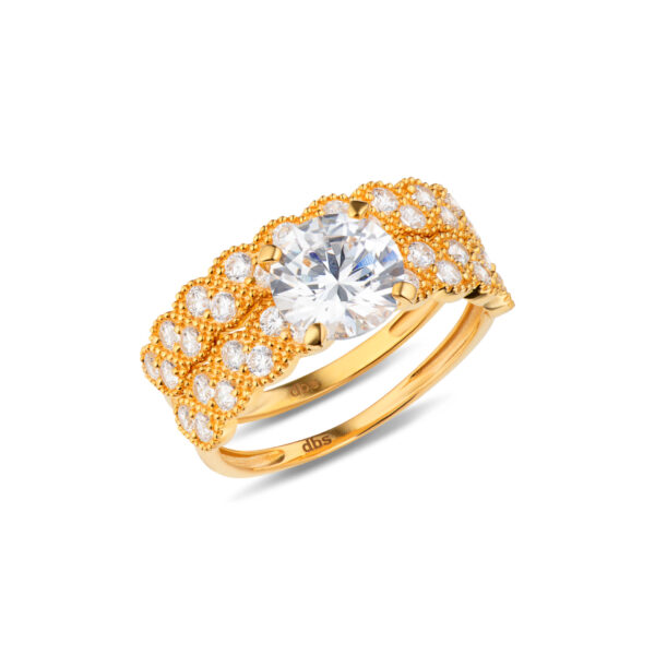 Esha - Image 4